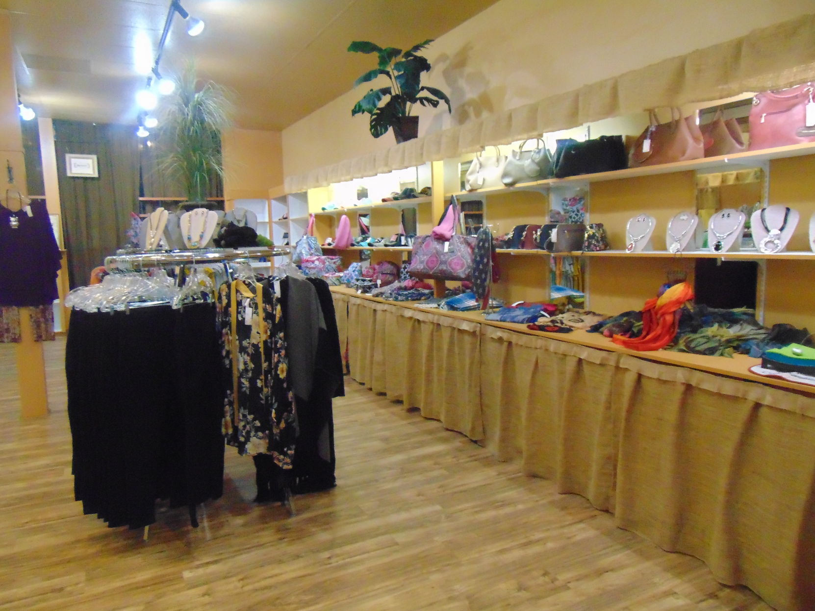 Small Business Saturday (13).JPG
